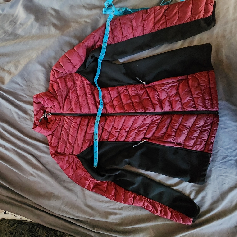 32-Degree Lightweight Puffer Jacket - image 1